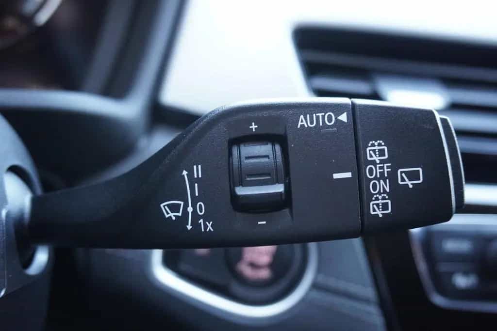 BMW X2 sDrive18iA LED Navi AHK el. Heckklappe PDC 01/2019-photo-21
