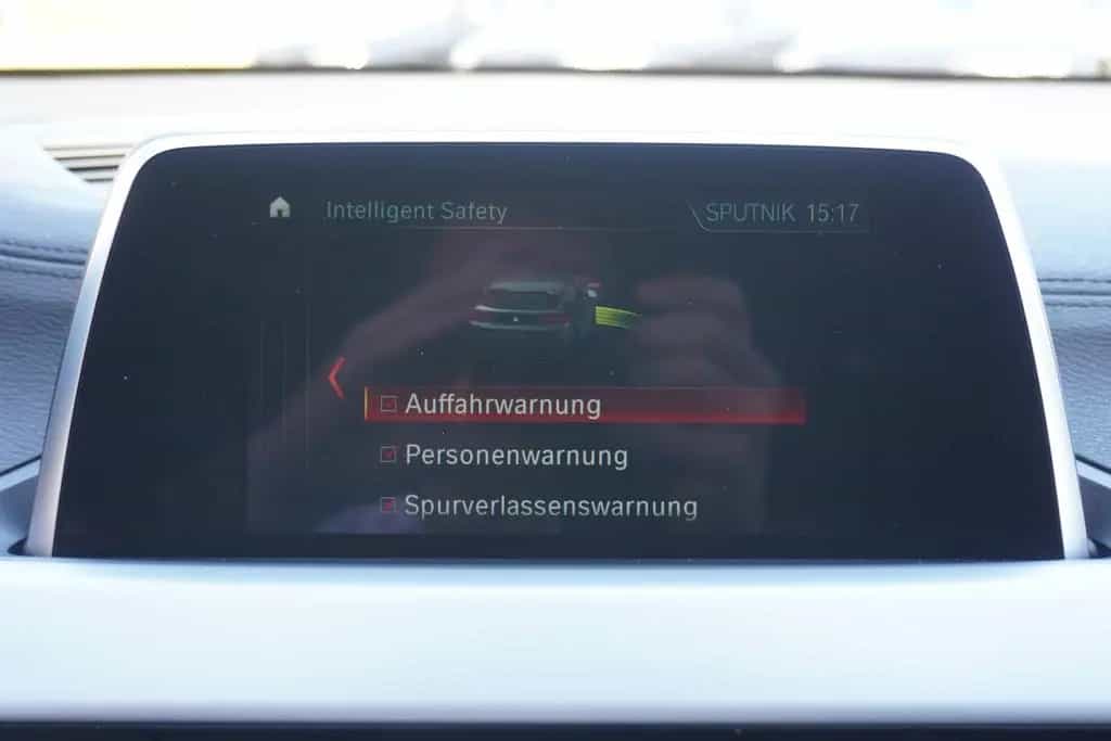 BMW X2 sDrive18iA LED Navi AHK el. Heckklappe PDC 01/2019-photo-23