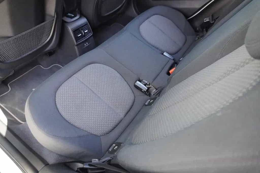 BMW X2 sDrive18iA LED Navi AHK el. Heckklappe PDC 01/2019-photo-29