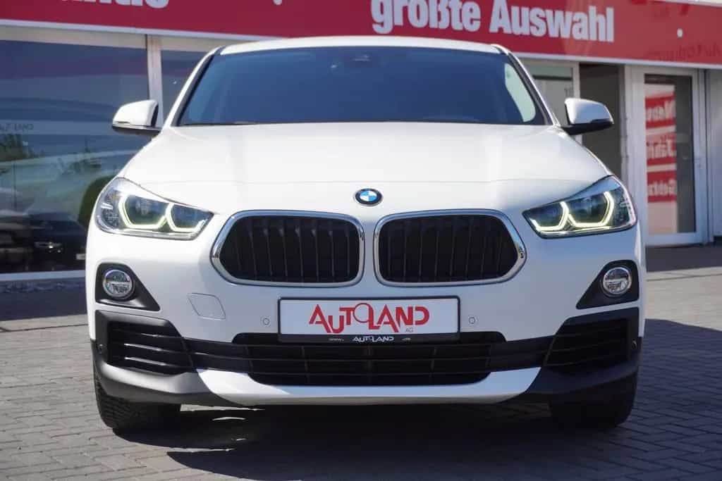 BMW X2 sDrive18iA LED Navi AHK el. Heckklappe PDC 01/2019-photo-5