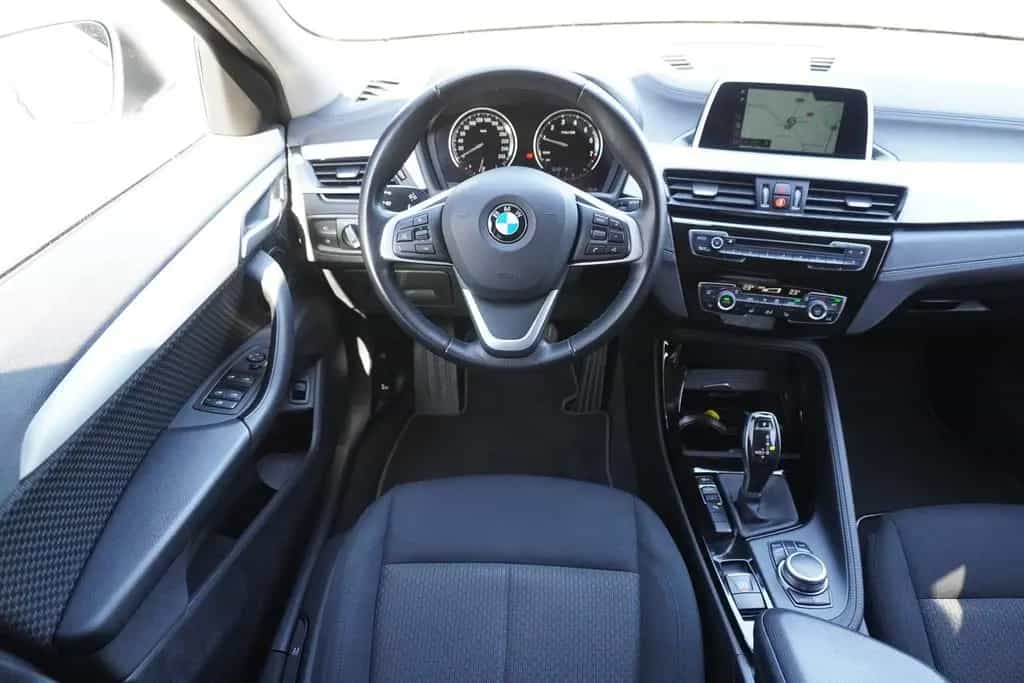 BMW X2 sDrive18iA LED Navi AHK el. Heckklappe PDC 01/2019-photo-9