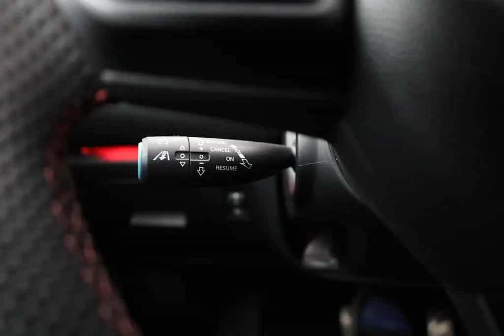 MG HS 1.5 T-GDI Luxury Aut. LED ACC Navi 360° Pano 03/2024-photo-17