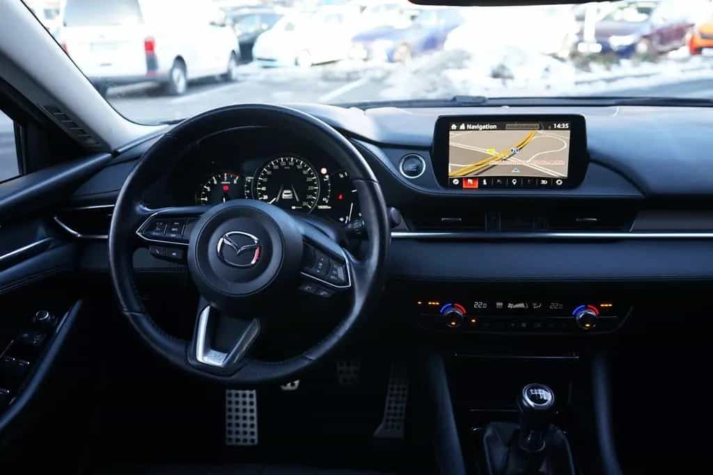 Mazda 6 2.0 Sports-Line LED 360° ACC Bose Head-Up Navi 09/2019-photo-8