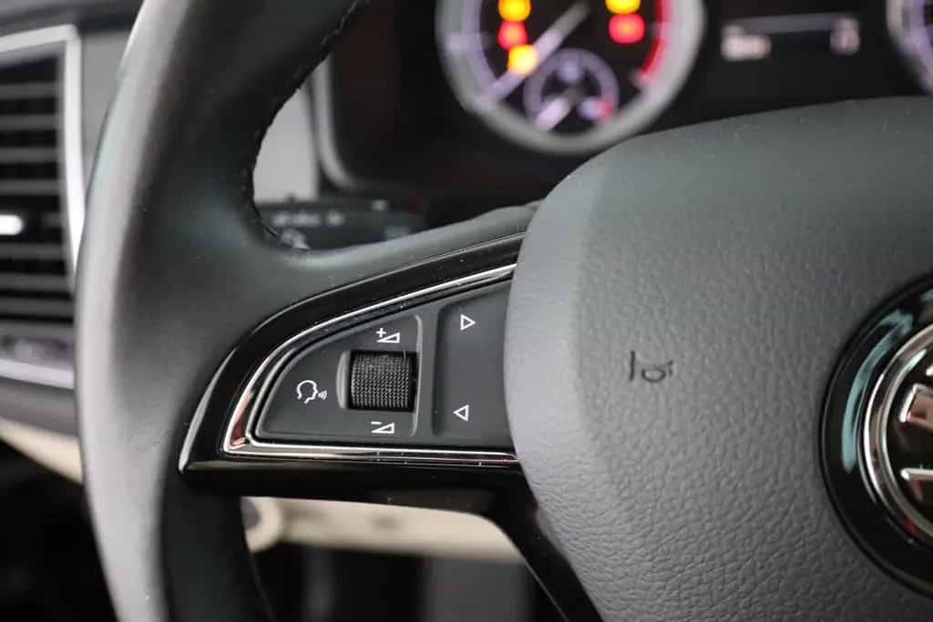 Skoda Kodiaq 1.4 TSI Style 4x4 LED Navi Keyless Kamera 01/2018-photo-14