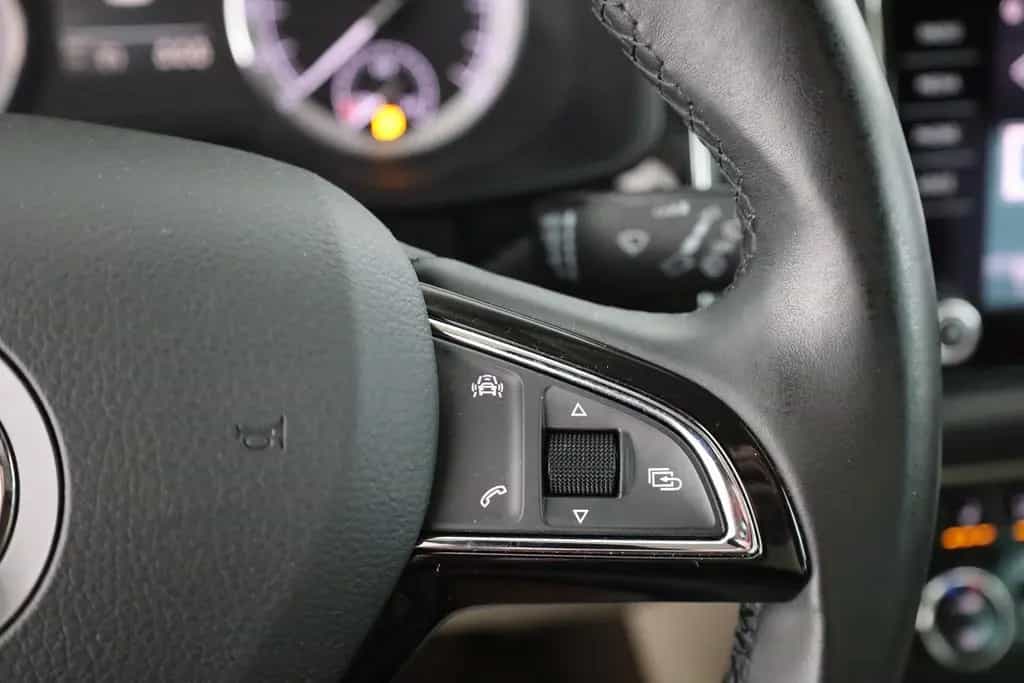 Skoda Kodiaq 1.4 TSI Style 4x4 LED Navi Keyless Kamera 01/2018-photo-15