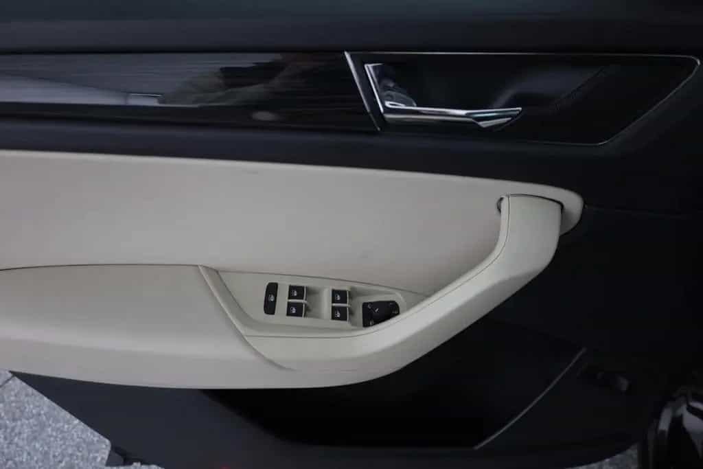 Skoda Kodiaq 1.4 TSI Style 4x4 LED Navi Keyless Kamera 01/2018-photo-20