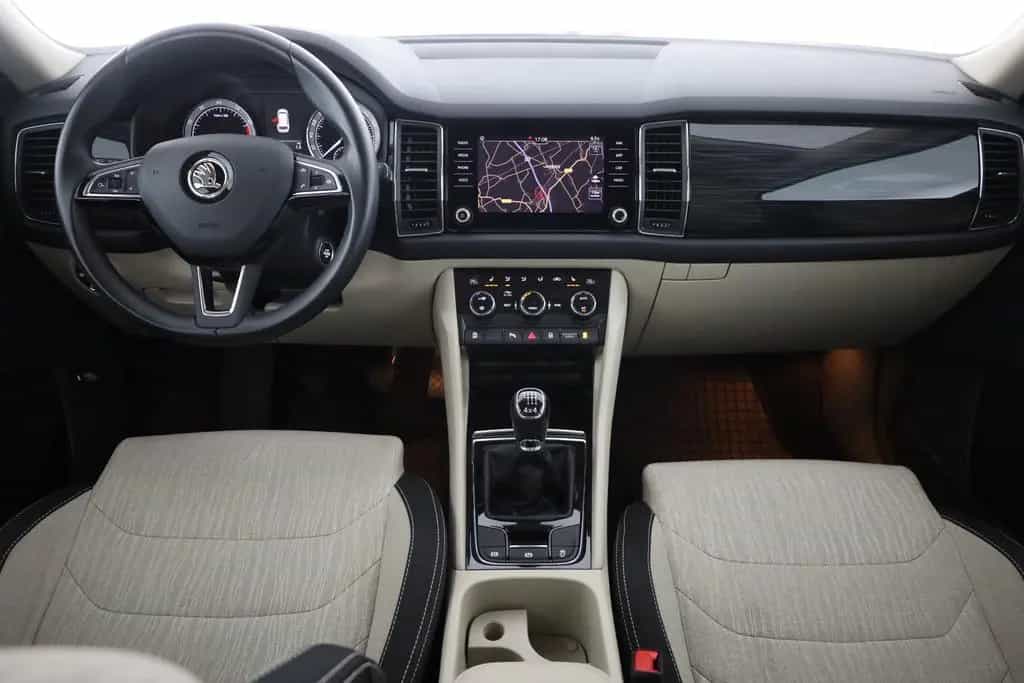 Skoda Kodiaq 1.4 TSI Style 4x4 LED Navi Keyless Kamera 01/2018-photo-8