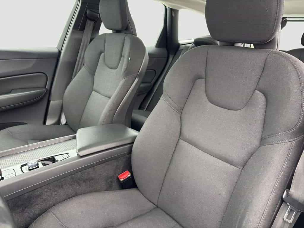 Volvo XC60 B4 Momentum Pro/Navi/LED/AHK/Pano/360K/LHZ 04/2022-photo-12