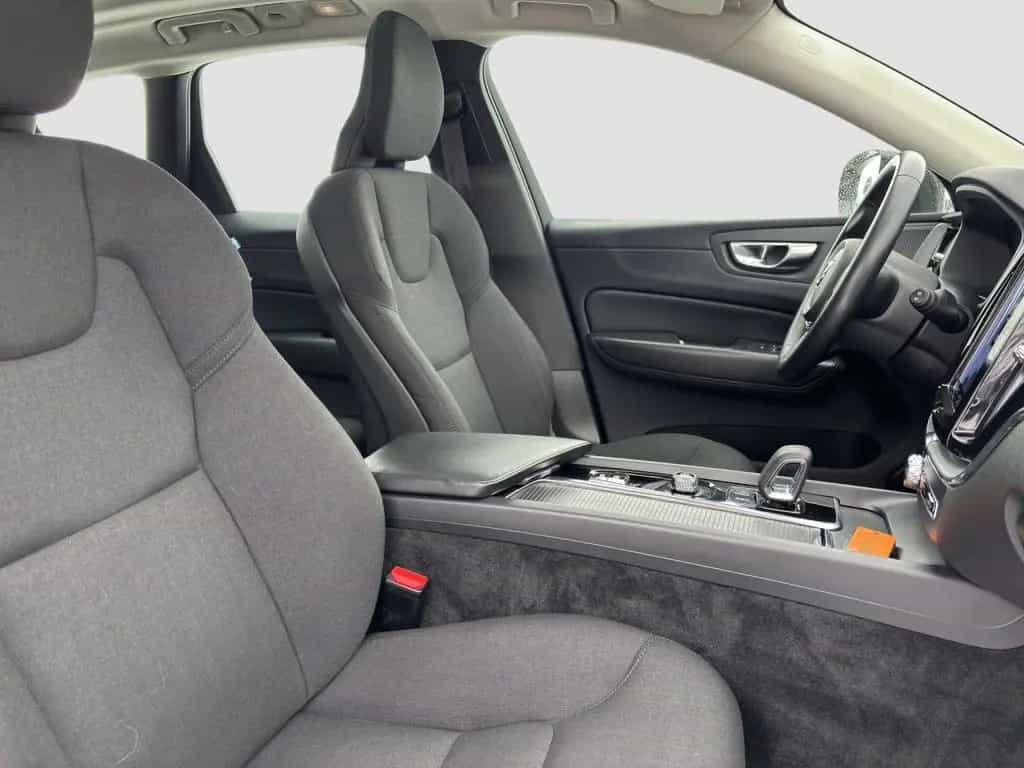 Volvo XC60 B4 Momentum Pro/Navi/LED/AHK/Pano/360K/LHZ 04/2022-photo-16