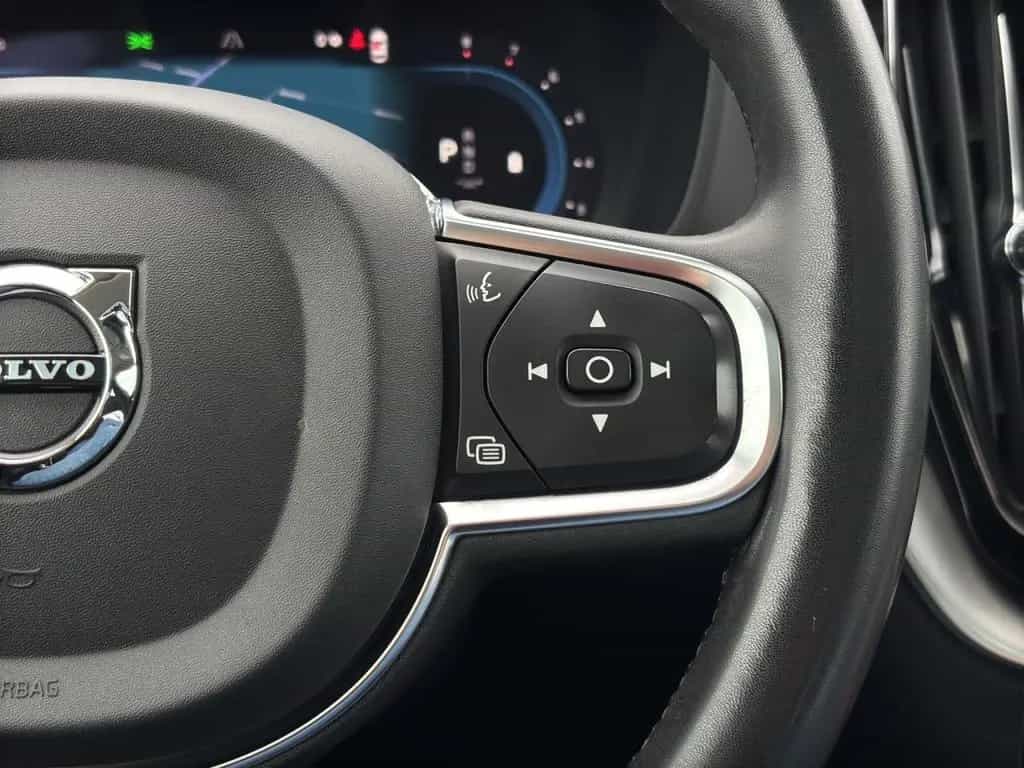 Volvo XC60 B4 Momentum Pro/Navi/LED/AHK/Pano/360K/LHZ 04/2022-photo-20