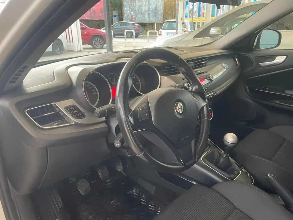 Alfa Romeo Giulietta 1.6 JTDm-2 105 CV Exclusive 06/2012-photo-10