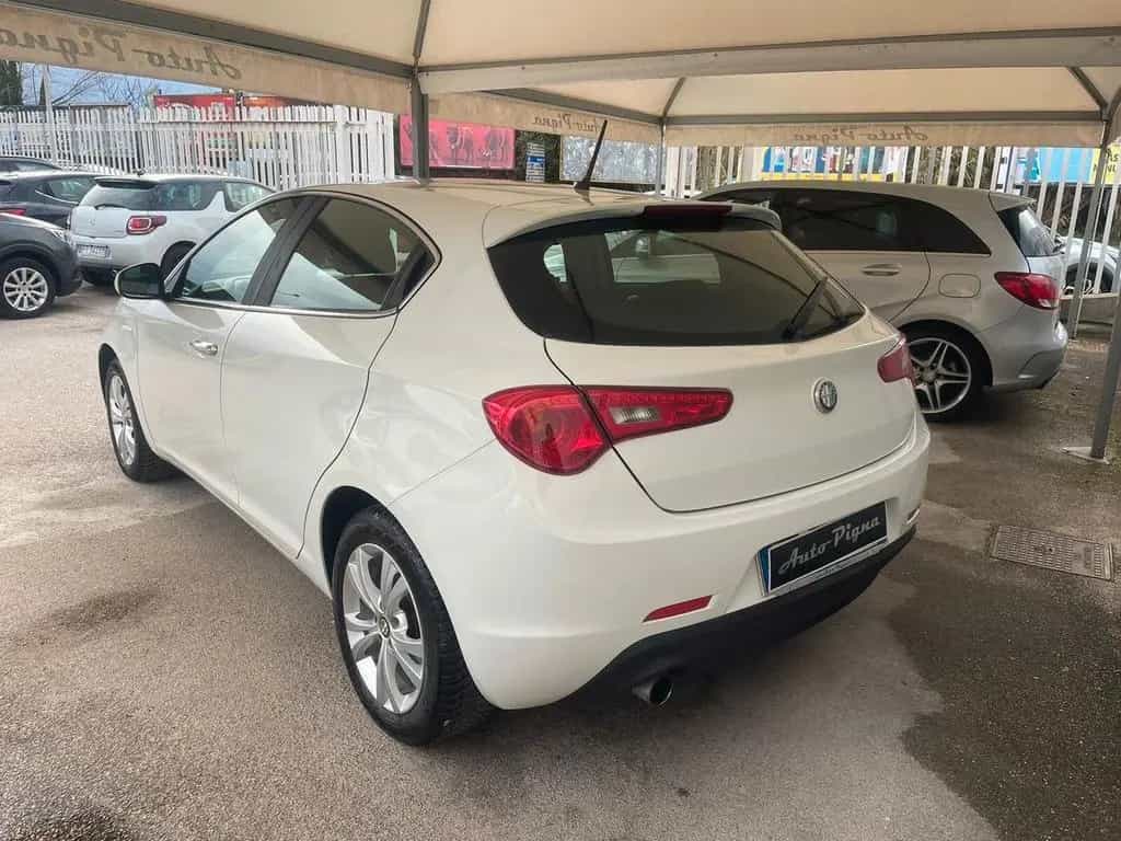 Alfa Romeo Giulietta 1.6 JTDm-2 105 CV Exclusive 06/2012-photo-2