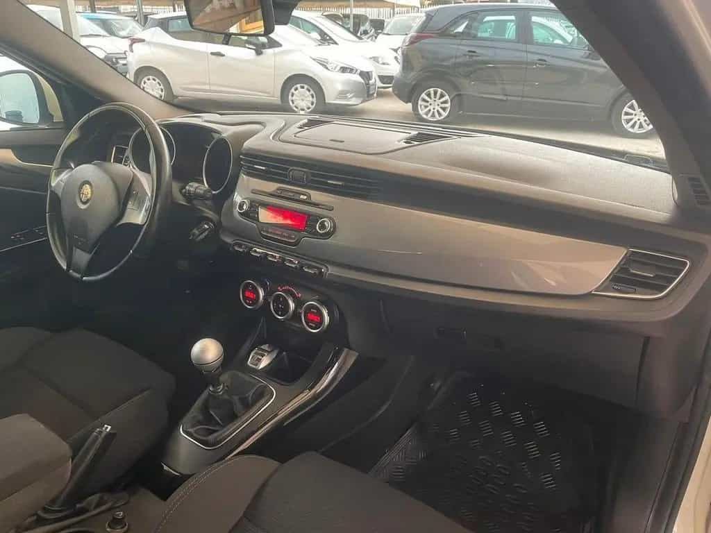 Alfa Romeo Giulietta 1.6 JTDm-2 105 CV Exclusive 06/2012-photo-8