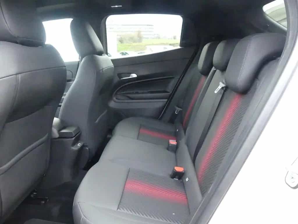 Alfa Romeo Junior IBRIDA SPECIALE 1.2 VGT 145PS DCT6 SCHIEB 11/2025-photo-11