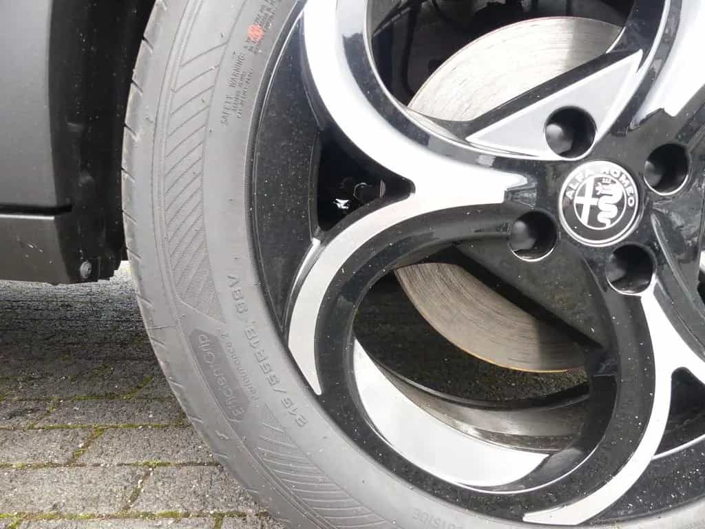 Alfa Romeo Junior IBRIDA SPECIALE 1.2 VGT 145PS DCT6 SCHIEB 11/2025-photo-25