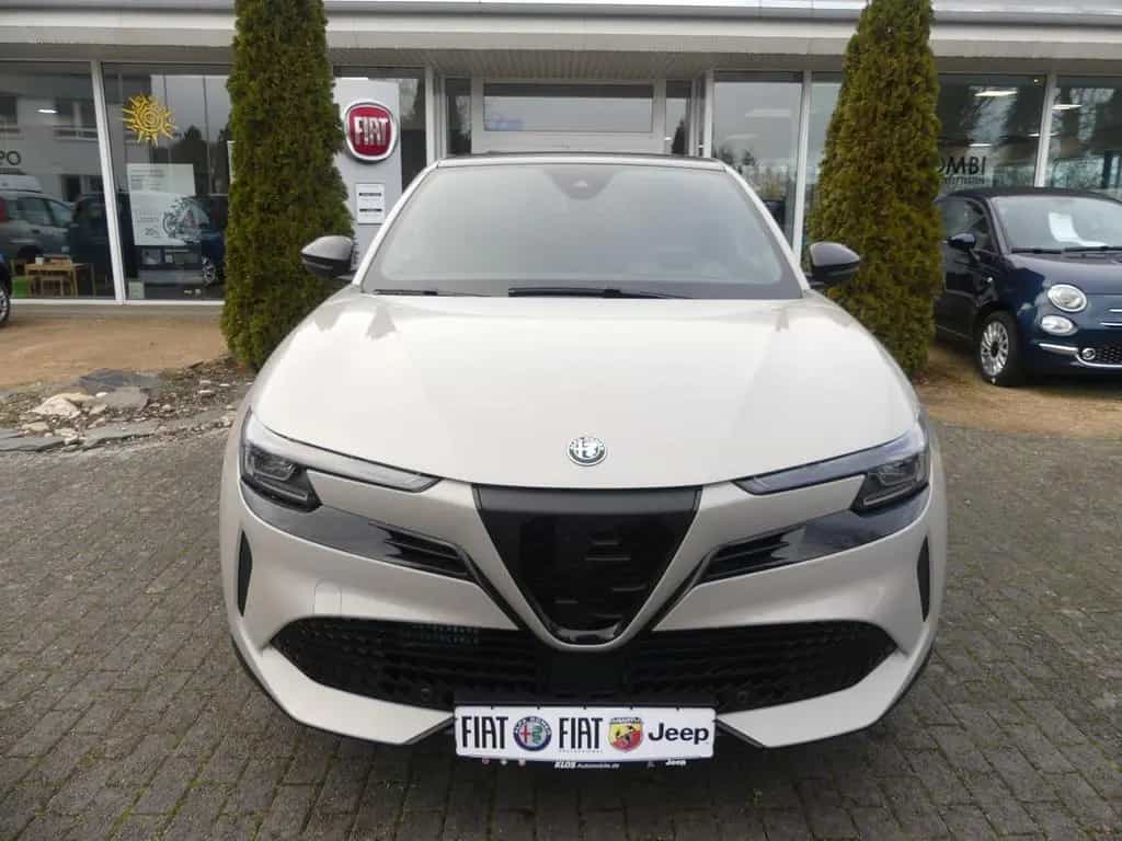 Alfa Romeo Junior IBRIDA SPECIALE 1.2 VGT 145PS DCT6 SCHIEB 11/2025-photo-8