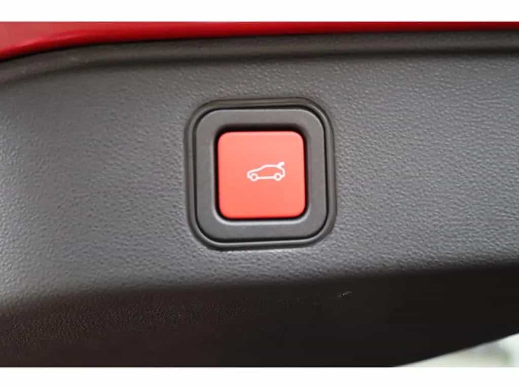 Alfa Romeo Junior IBRIDA Q4 1.2 VGT 145PS DCT6 SPORT SABELT 02/2026-photo-13