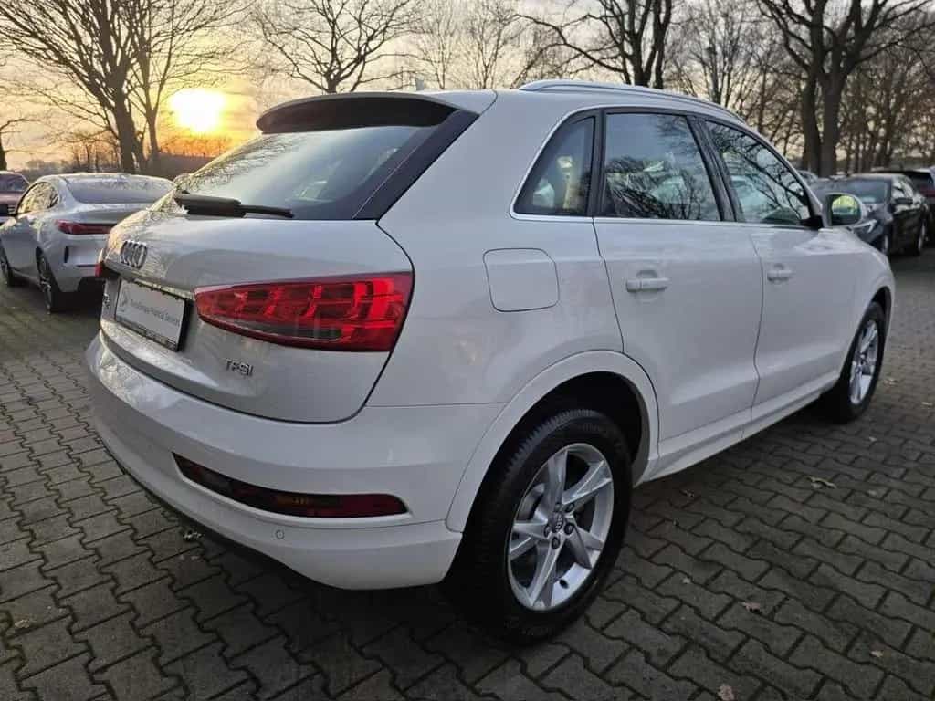 Audi Q3 sport 1,4 TFSI ACT S-tronic 12/2017-photo-6
