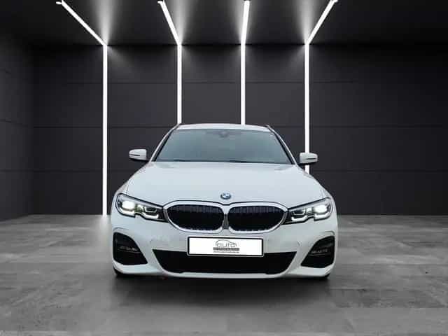 BMW 3 Series 330 d xDrive M Sport*Ambiente*AHK*Hifi*Wlan*LED* 06/2022-photo-1