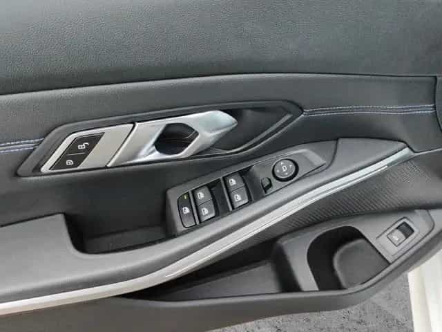 BMW 3 Series 330 d xDrive M Sport*Ambiente*AHK*Hifi*Wlan*LED* 06/2022-photo-11