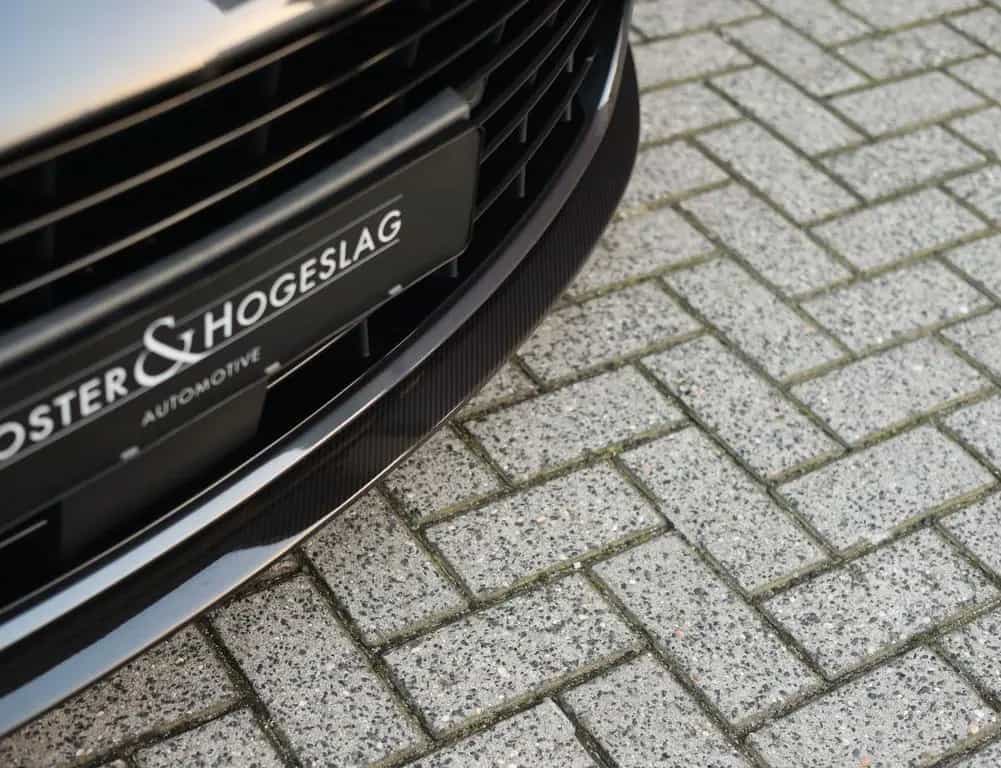 Aston Martin Vanquish 5.2 V12 | Q Epsilon Black - B&W 09/2024-photo-19