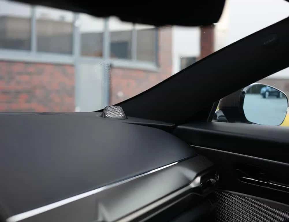 Aston Martin Vanquish 5.2 V12 | Q Epsilon Black - B&W 09/2024-photo-34