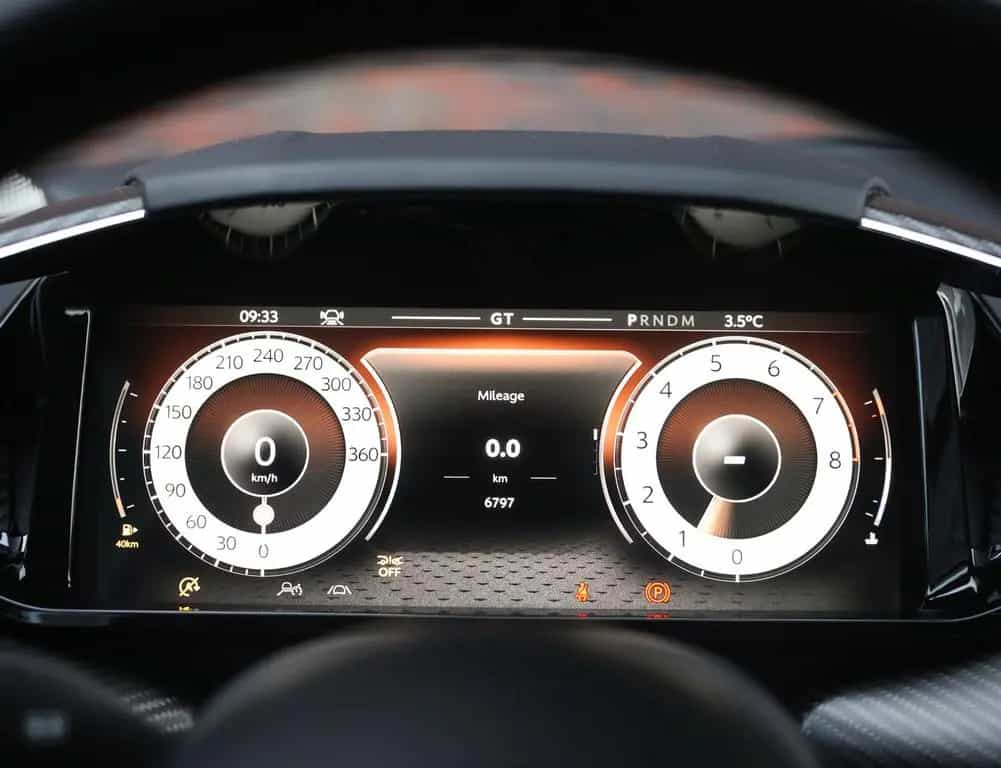 Aston Martin Vanquish 5.2 V12 | Q Epsilon Black - B&W 09/2024-photo-41