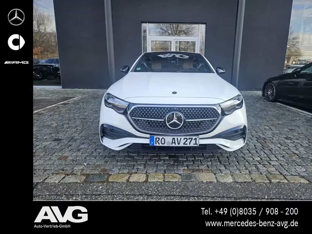 Mercedes-Benz E 220 d 4M AMG Edition Pano Stndhzg AHK Night 01/2026-photo-1