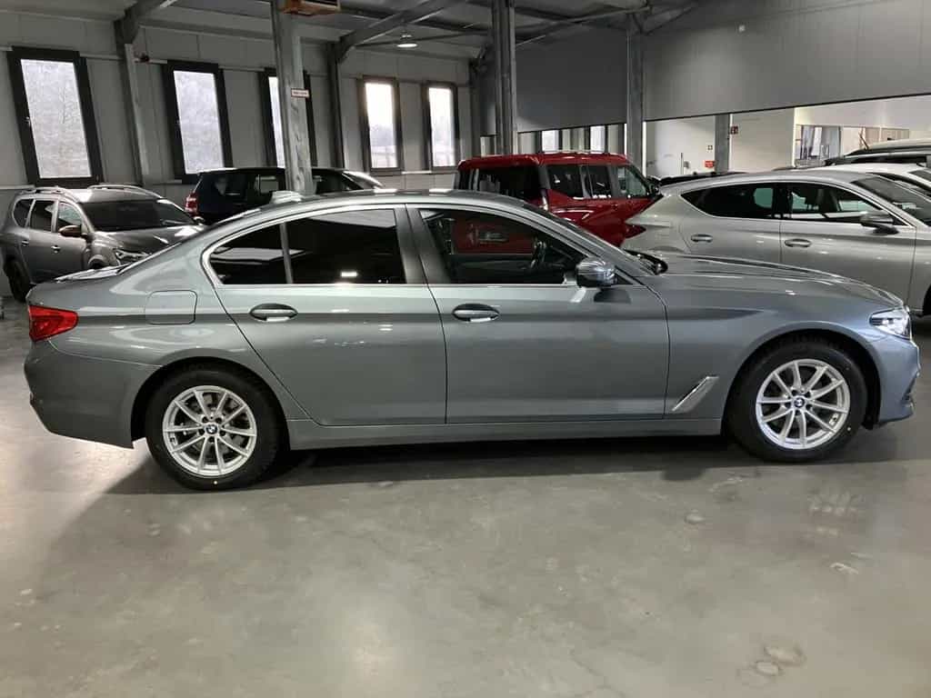 BMW 5 Series 520 i 2.0 Essence 184 HP AUTO 06/2019-photo-1
