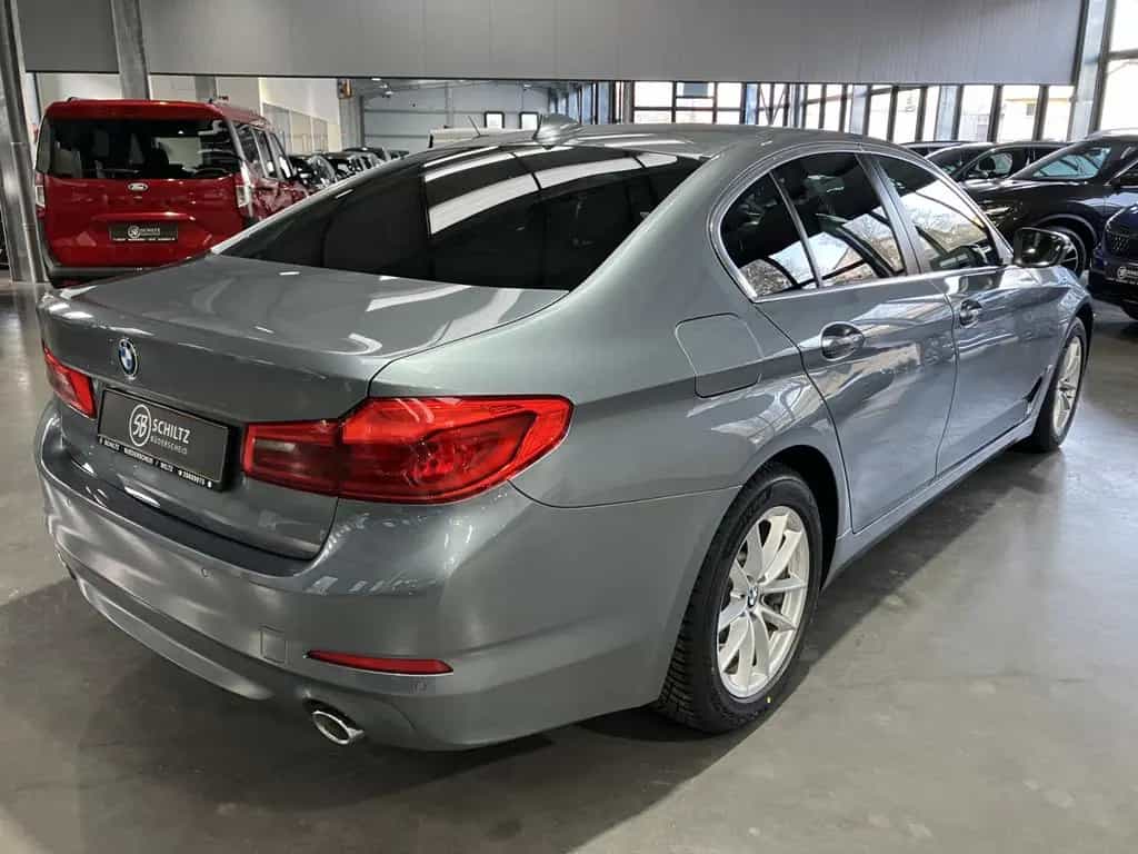 BMW 5 Series 520 i 2.0 Essence 184 HP AUTO 06/2019-photo-2