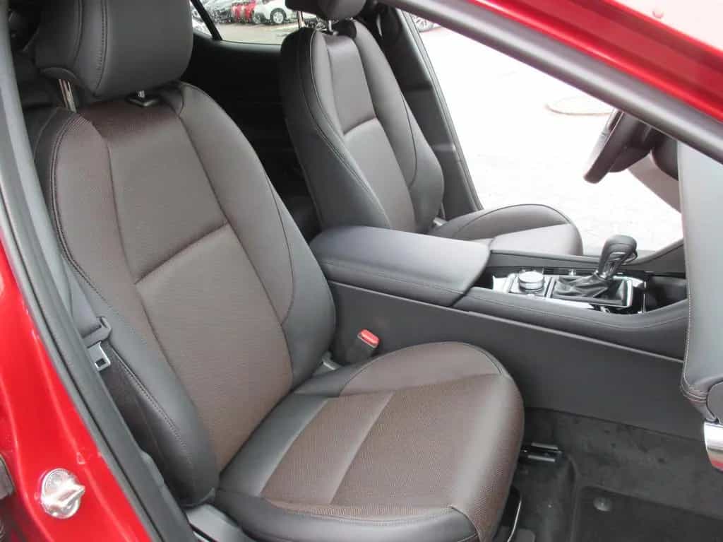 Mazda 3 2.5L e-SKYACTIV G 140 6AT FWD Takumi 02/2026-photo-17