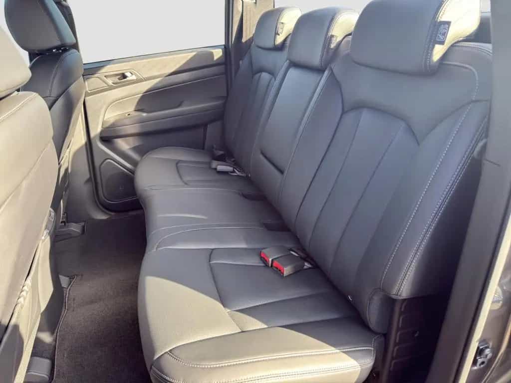 KGM Musso Grand LUX 2.2 AWD Diesel e-XDi Navi Leder null-photo-10