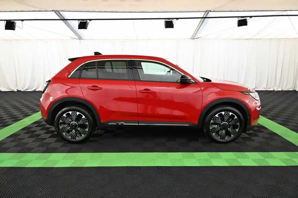Fiat 600 1.2 Hybrid 101 DCT6 La Prima LED/NAVI/SHZ/18 02/2025-photo-7