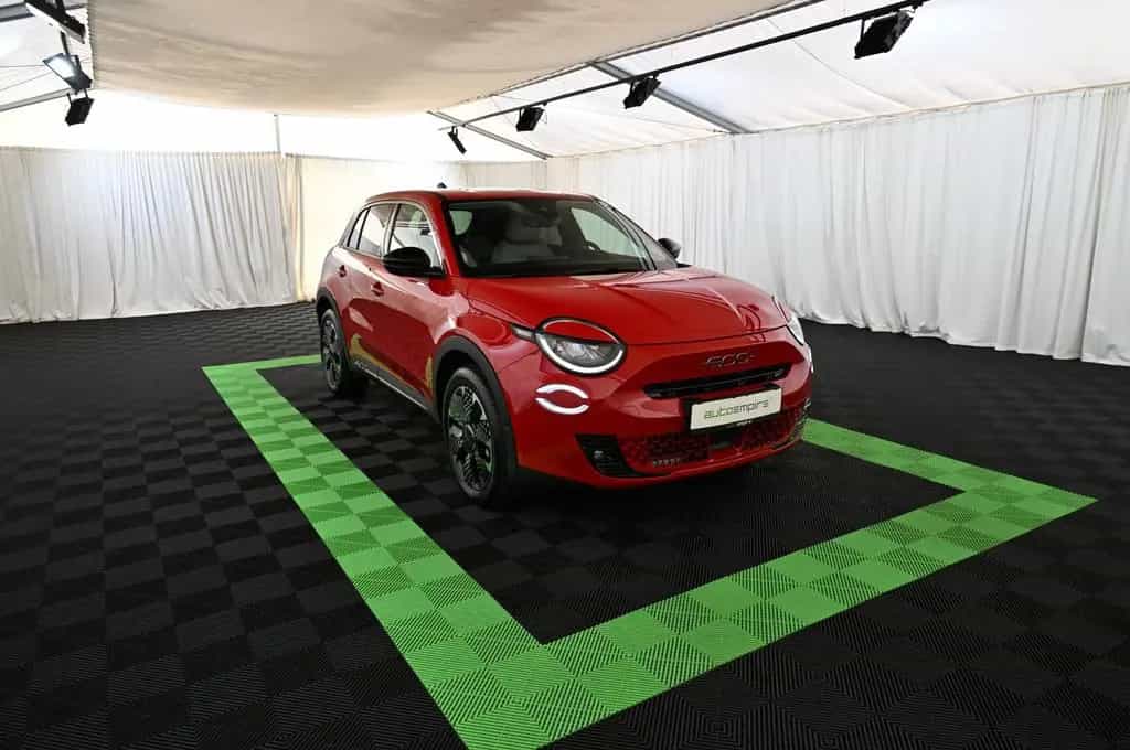 Fiat 600 1.2 Hybrid 101 DCT6 La Prima LED/NAVI/SHZ/18 01/2025-photo-3