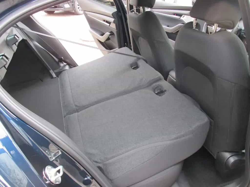 Mazda 3 4SN 2.5L e-SKYACTIV G 140 6AT Exclusive-Line 02/2026-photo-11