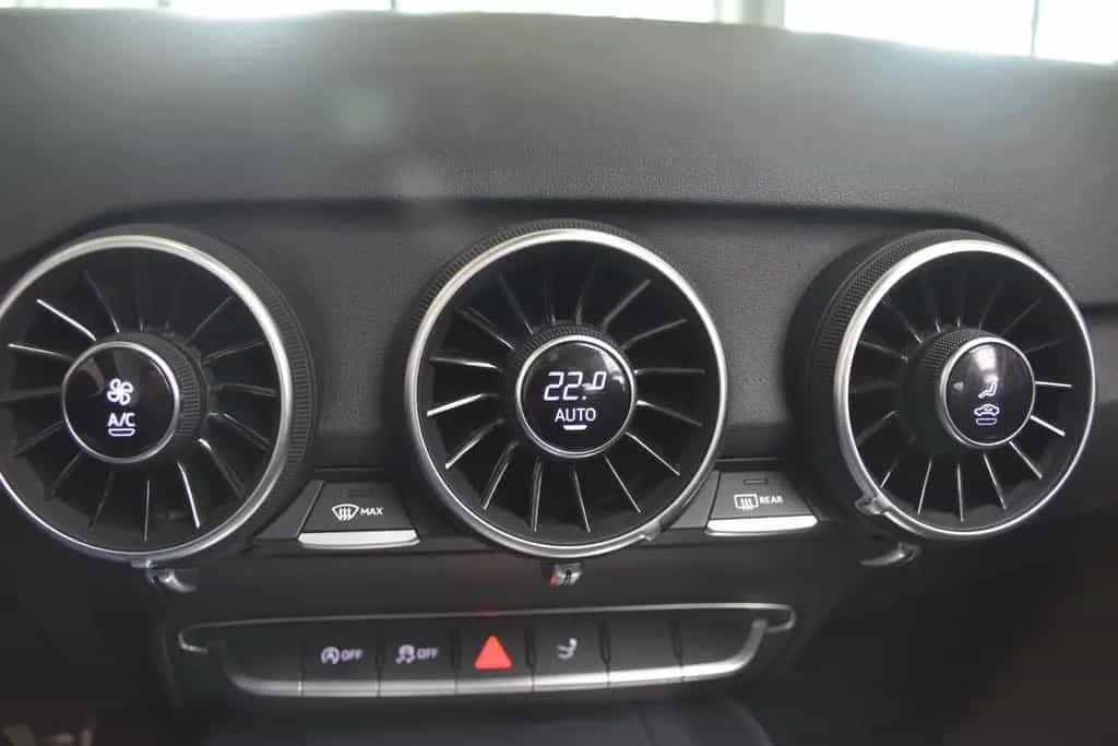 Audi TT 2.0 TFSI Quattro S-Line DSG LED Navi B&O PDC 06/2015-photo-20