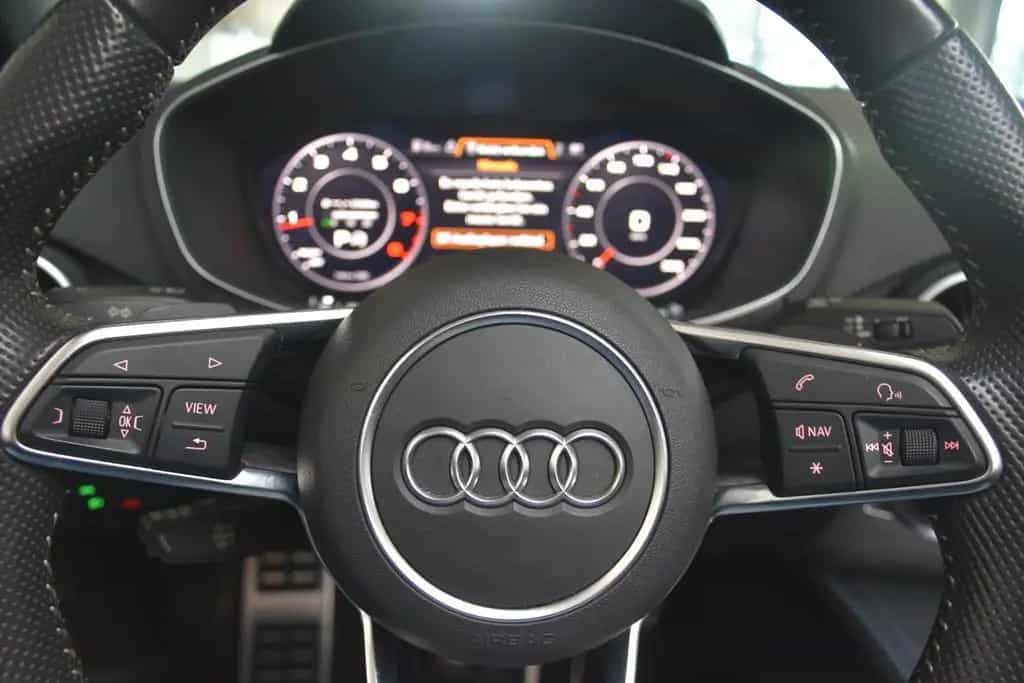 Audi TT 2.0 TFSI Quattro S-Line DSG LED Navi B&O PDC 06/2015-photo-23