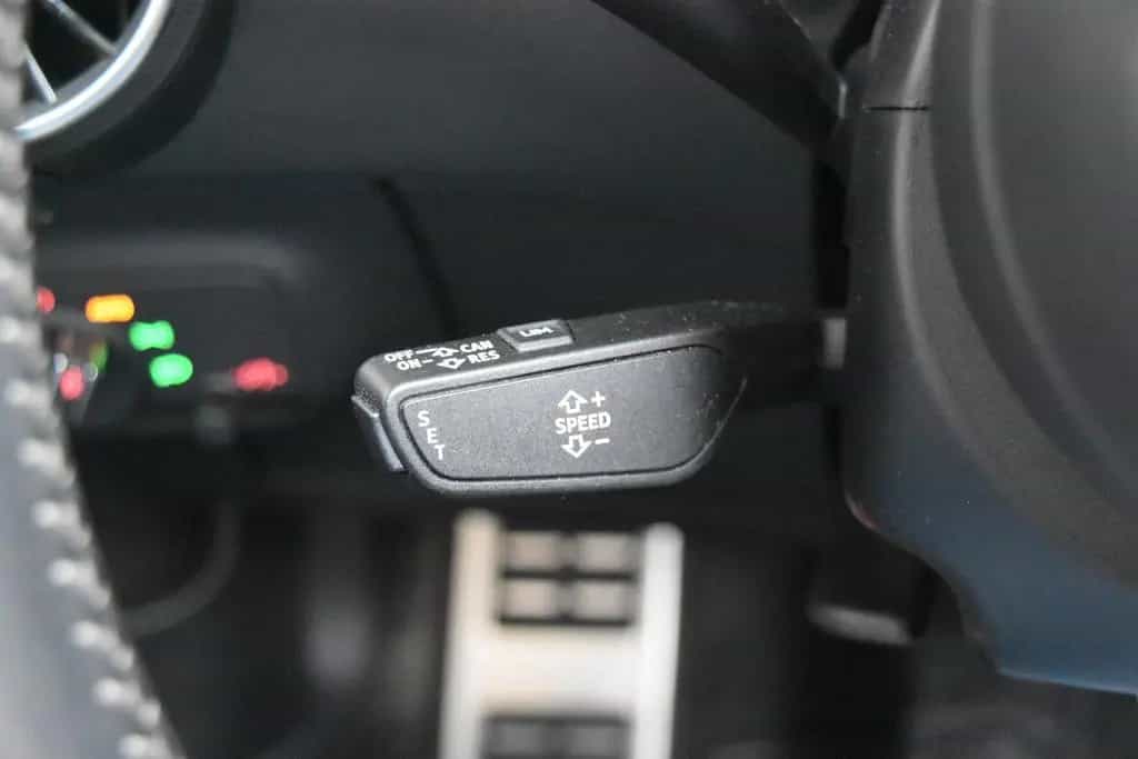 Audi TT 2.0 TFSI Quattro S-Line DSG LED Navi B&O PDC 06/2015-photo-26