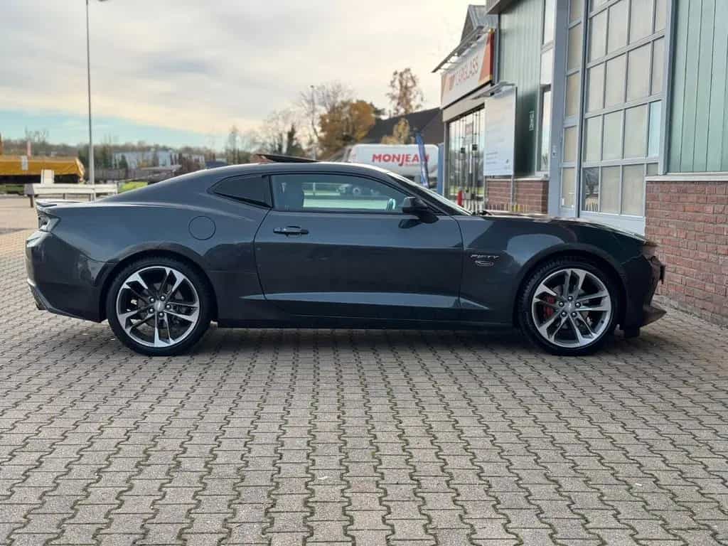 Chevrolet Camaro V6 3,6 50th Anniversary Edition 06/2017-photo-9