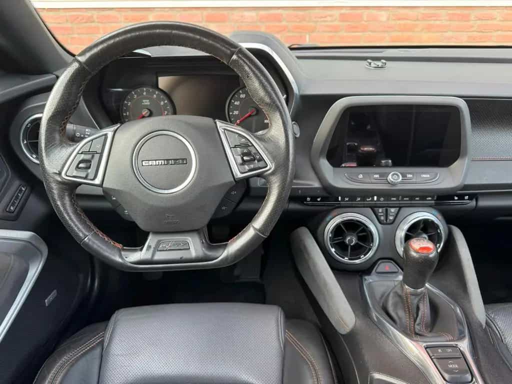 Chevrolet Camaro V6 3,6 50th Anniversary Edition 06/2017-photo-13