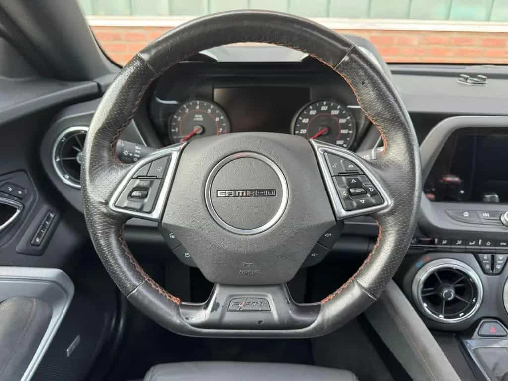 Chevrolet Camaro V6 3,6 50th Anniversary Edition 06/2017-photo-28