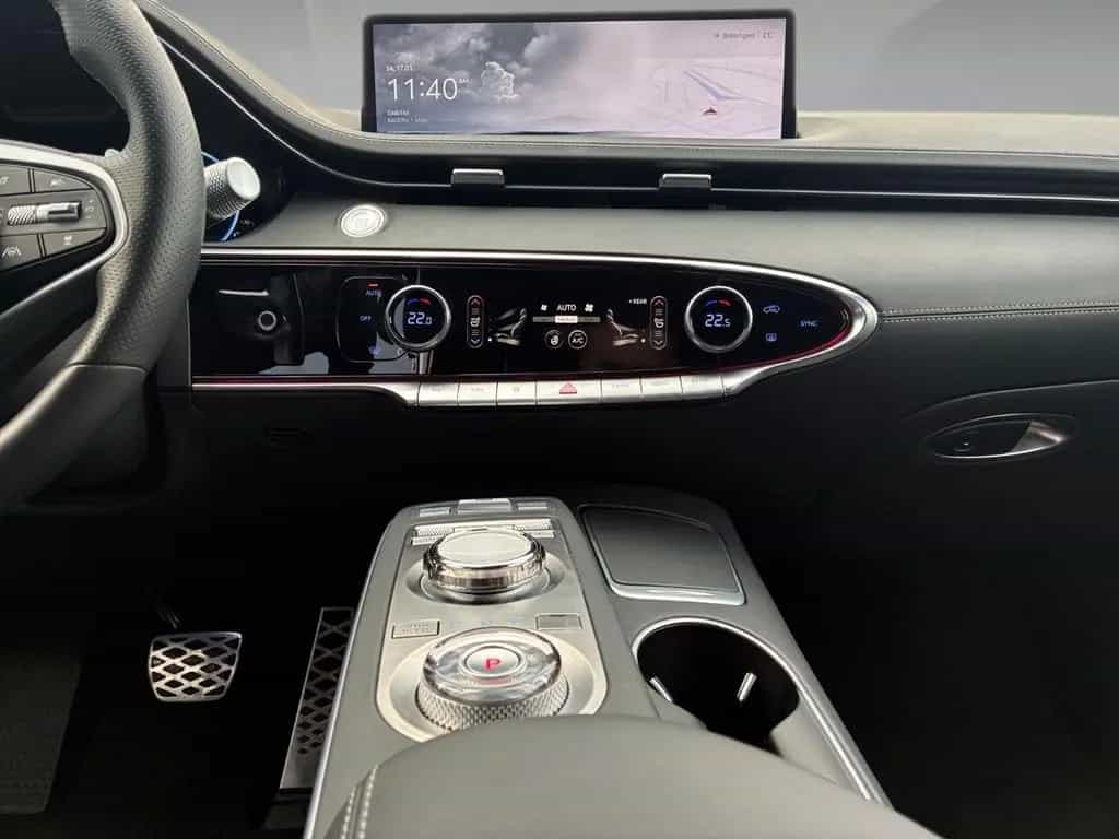 Genesis GV70 Sport AWD * PANO*LED*LEDER*KAMERA*NAVI * 11/2024-photo-10