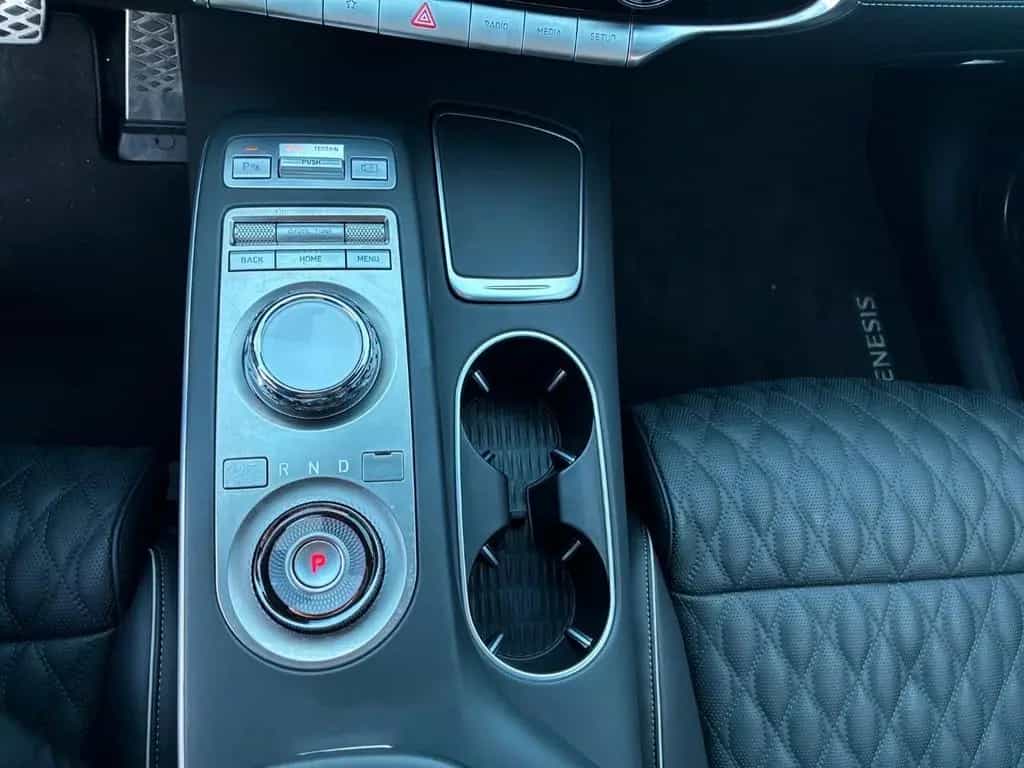 Genesis GV70 Sport AWD *PANO*NAVI*KAMERA*LED*LEDER*SHZ* 11/2024-photo-16