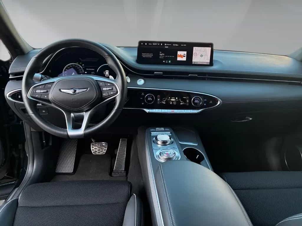 Genesis GV70 Sport AWD * KAMERA*NAVI*LED*PANO*LEDER * 11/2024-photo-9