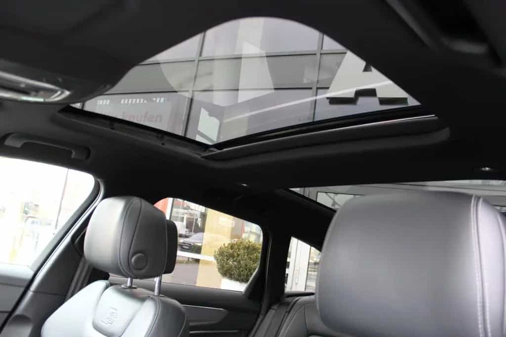 Audi A6 Av. 55 TFSI qu S-Line Pano ACC 20" Blackstyle 12/2022-photo-11