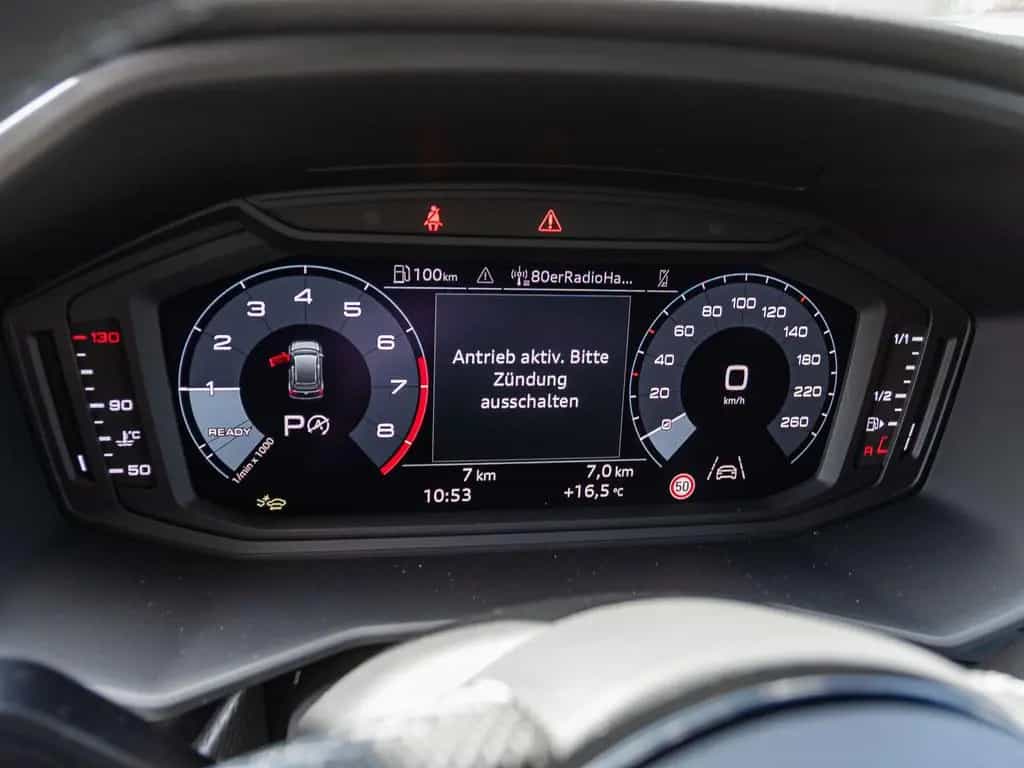 Audi A1 Sportback S line 30 TFSI 116PS Stronic LED 17 null-photo-10