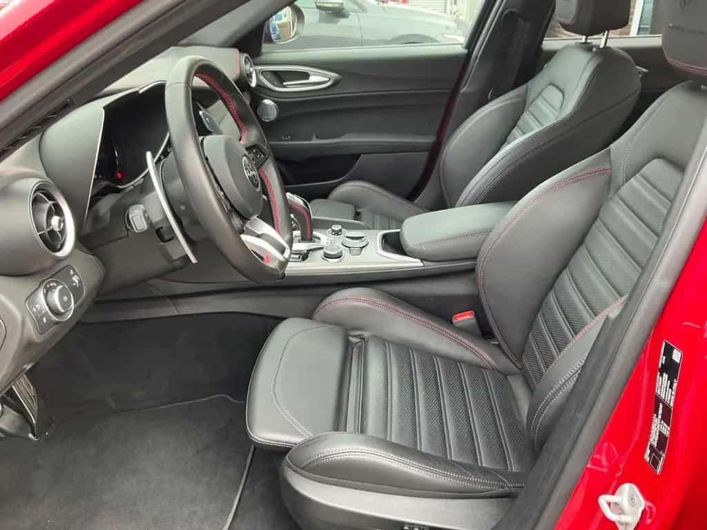Alfa Romeo Giulia Competizione Q4 LED Leder Navi Kamera ACC 05/2023-photo-12