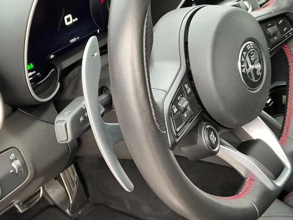 Alfa Romeo Giulia Competizione Q4 LED Leder Navi Kamera ACC 05/2023-photo-30