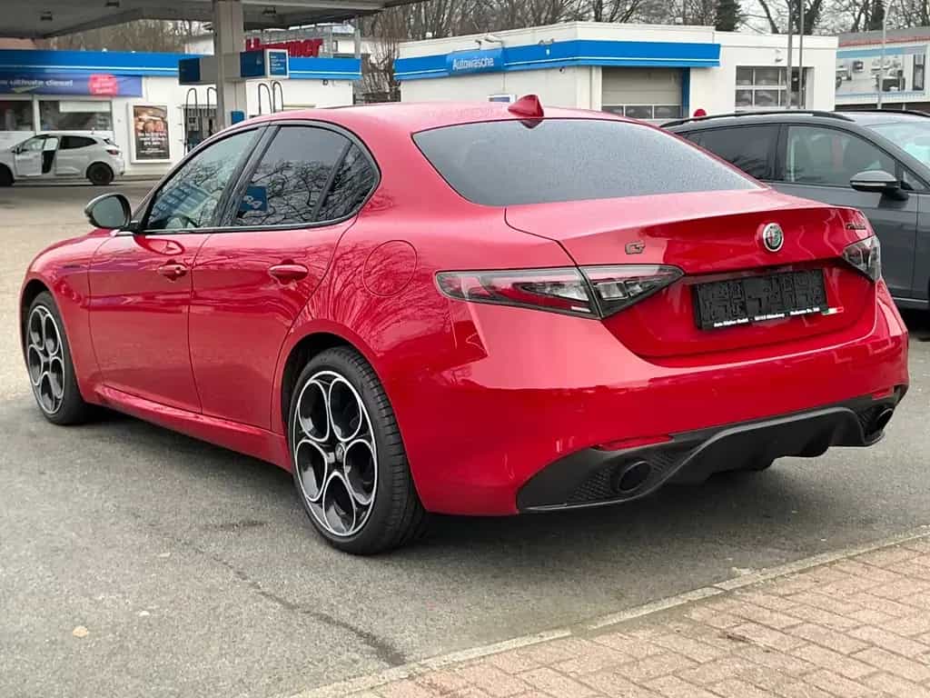 Alfa Romeo Giulia Competizione Q4 LED Leder Navi Kamera ACC 05/2023-photo-6