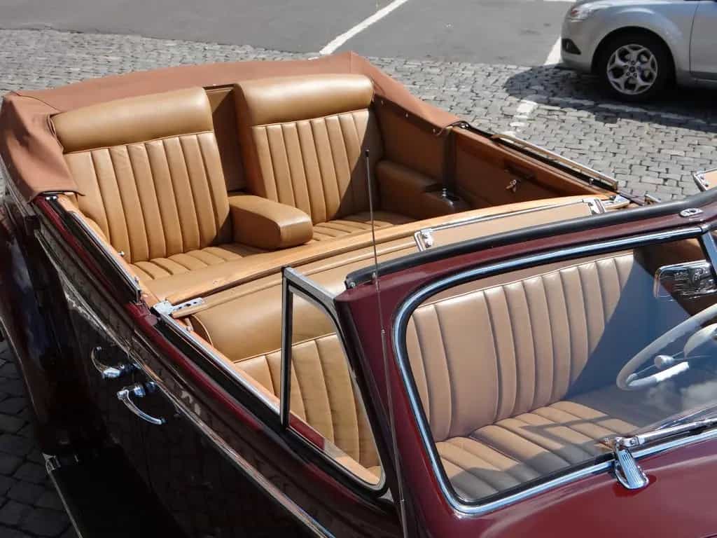 Cadillac Series 75 Fleetwood Convertible-Sedan Traumwagen 07/1938-photo-16